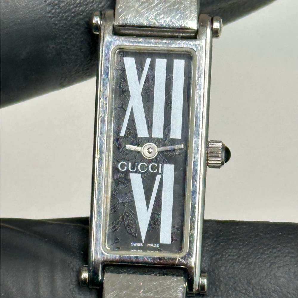 Gucci 1500L Flower Motif Black Dial Silver Stainless Steel 12mm Luxury Watch